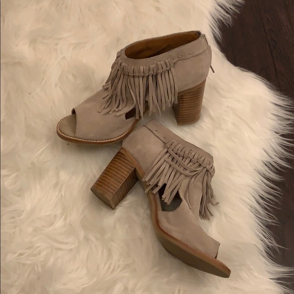 Fringed Booties - Picture 4 of 4